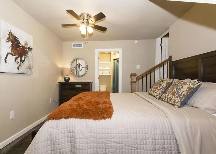 Pet Friendly 4br Near Expo Square Route 66 And Downtown Holiday home Tulsa